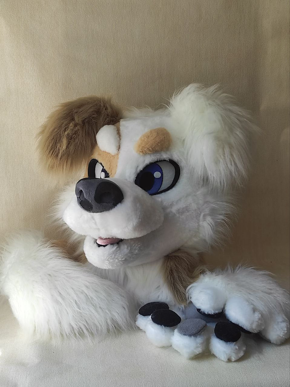White Street Dog Fursuit Set – Head, Hand Paws & Tail, One Size M/L for Furry Cons & Cosplay